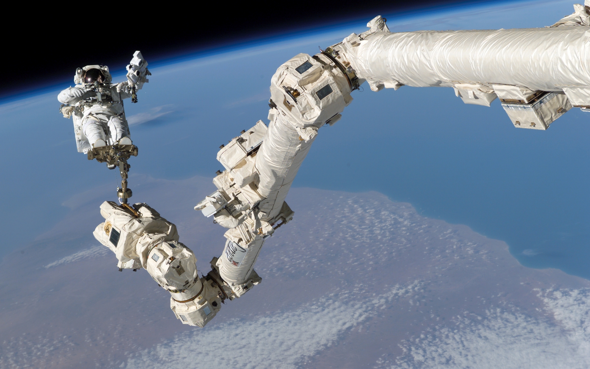 kosmos - planety - tapety_cywilizacja_STS-114_Steve