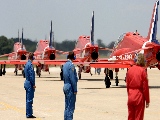 red_arrows-2560x1600